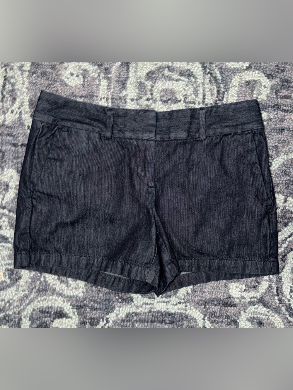 Ann Taylor LOFT Dark Wash Jean Denim Women’s Shorts! Size 0.